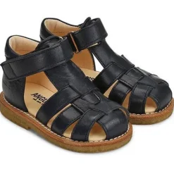 Angulus sandal
